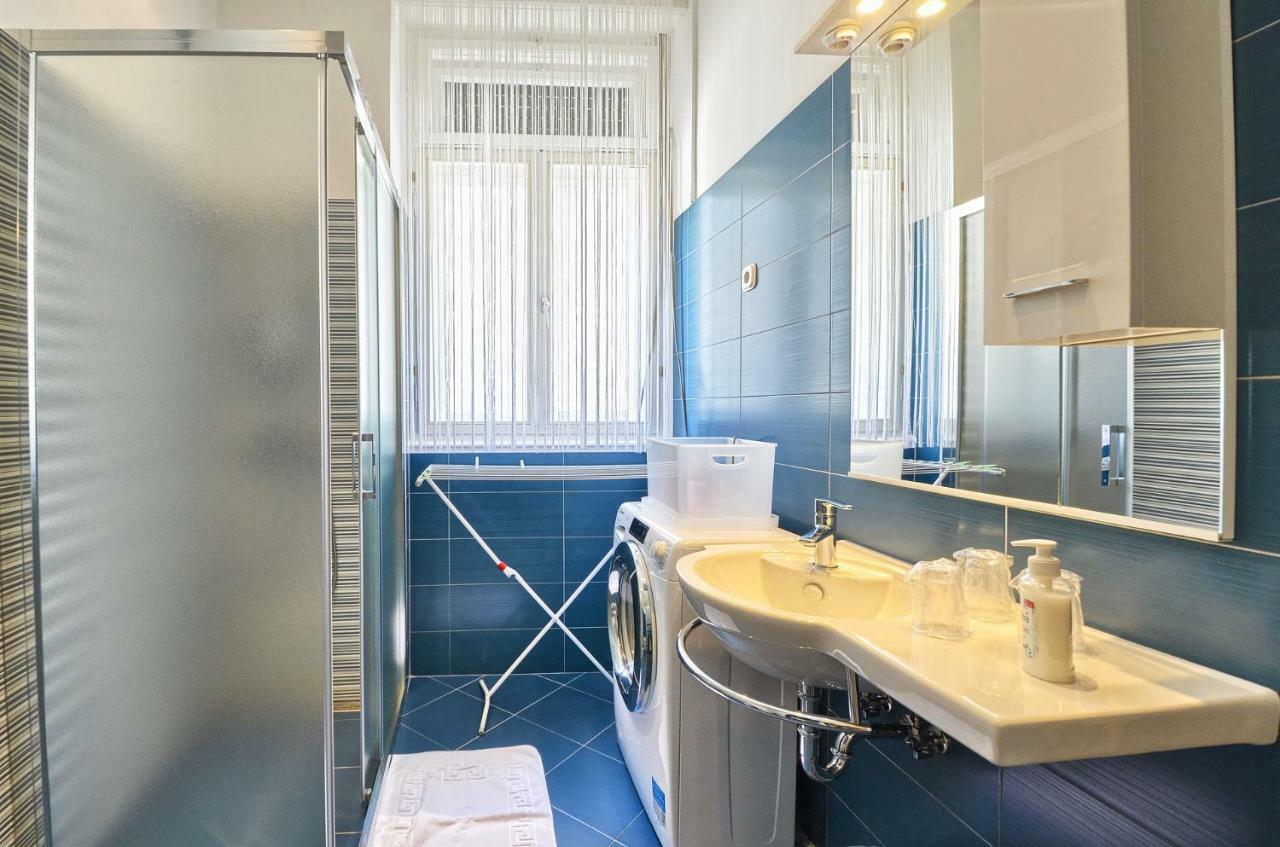 Lavender - City Room With Free Parking PUY Exterior foto